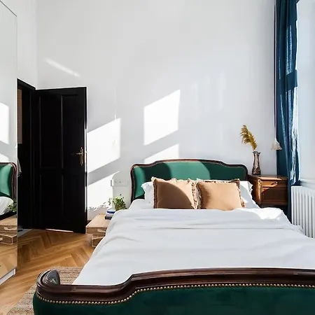 Wawel View In Kazimierz District - By Spaceapart Apartman *